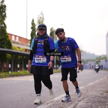 Runner Photo 8389963