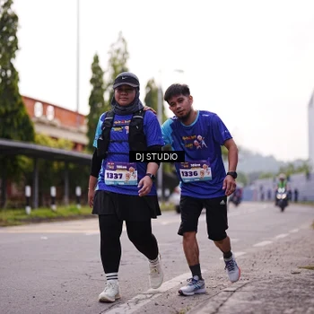 Runner Photo 8389964