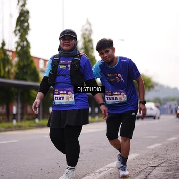 Runner Photo 8389975