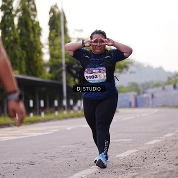 Runner Photo 8390006