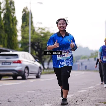 Runner Photo 8390023