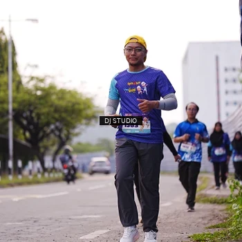 Runner Photo 8390029