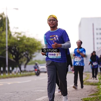 Runner Photo 8390033