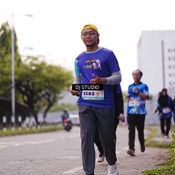 Runner Photo 8390035