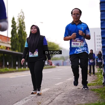 Runner Photo 8390041