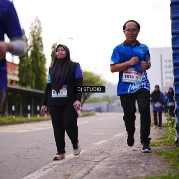 Runner Photo 8390042