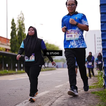 Runner Photo 8390048