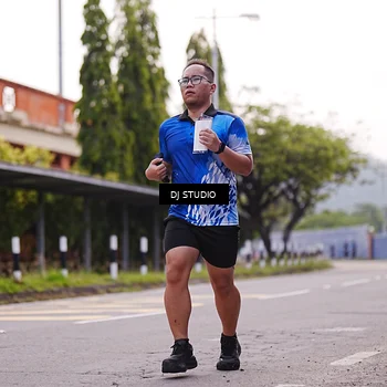Runner Photo 8390053
