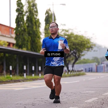Runner Photo 8390056
