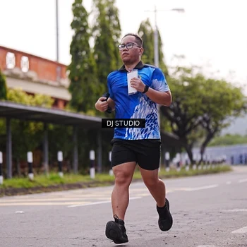 Runner Photo 8390058