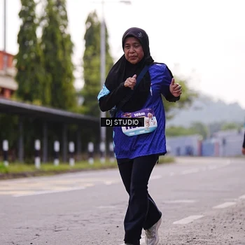 Runner Photo 8390067