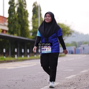 Runner Photo 8390072