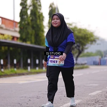 Runner Photo 8390076
