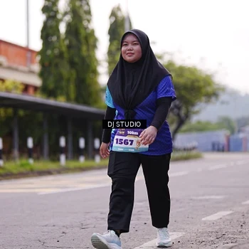 Runner Photo 8390077
