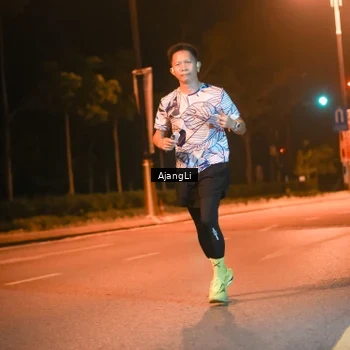 Runner Photo 8390080