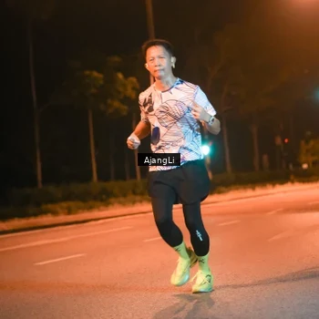 Runner Photo 8390081