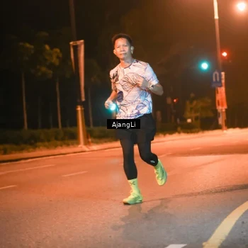 Runner Photo 8390088