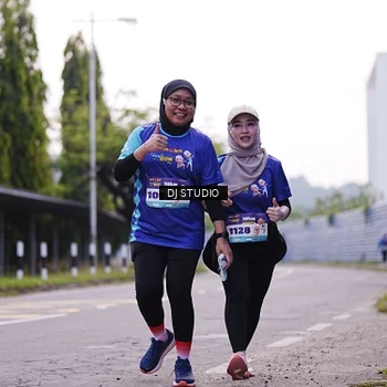 Runner Photo 8390092