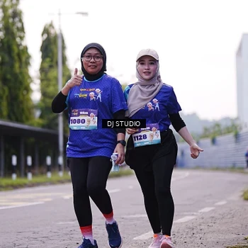 Runner Photo 8390105