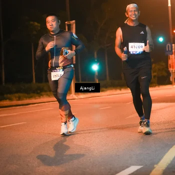 Runner Photo 8390152