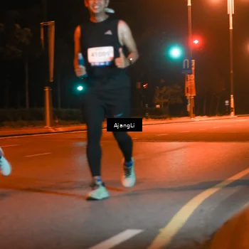 Runner Photo 8390153