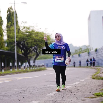 Runner Photo 8390158