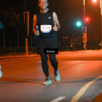 Runner Photo 8390159