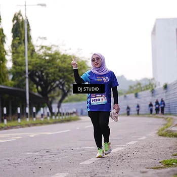 Runner Photo 8390163