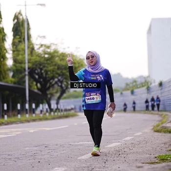 Runner Photo 8390176