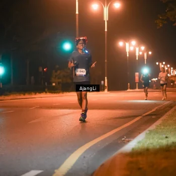 Runner Photo 8390184