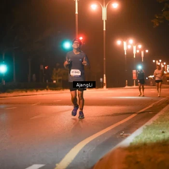 Runner Photo 8390191