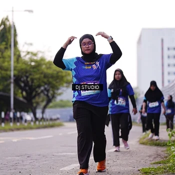 Runner Photo 8390211