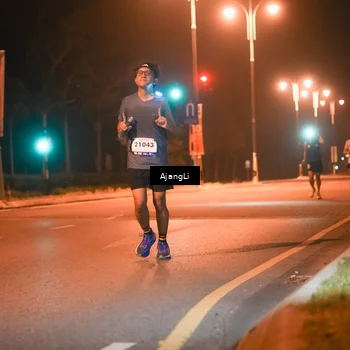 Runner Photo 8390213