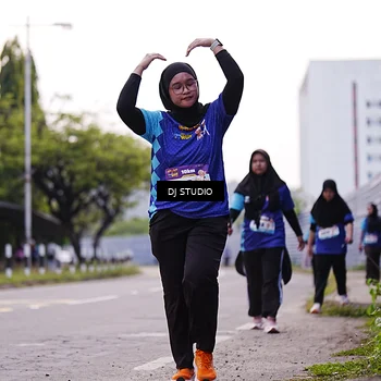 Runner Photo 8390214