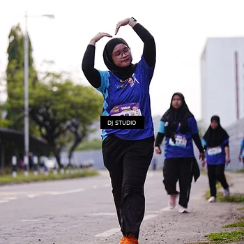 Runner Photo 8390221