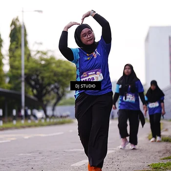 Runner Photo 8390222