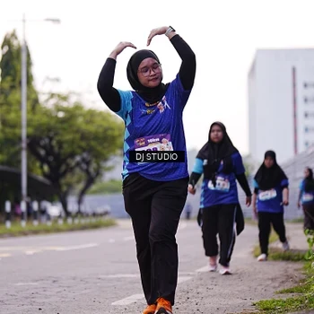 Runner Photo 8390228