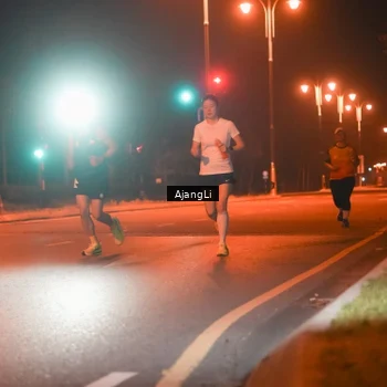 Runner Photo 8390235