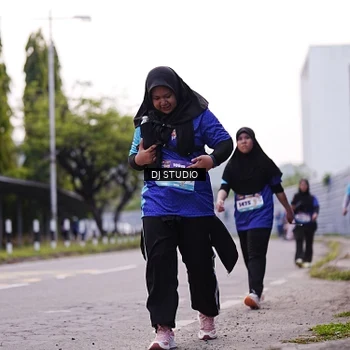 Runner Photo 8390246