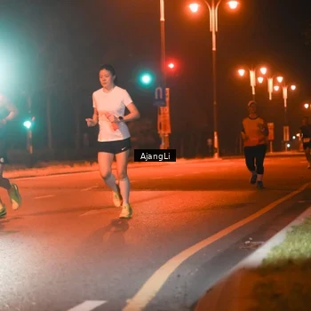 Runner Photo 8390249