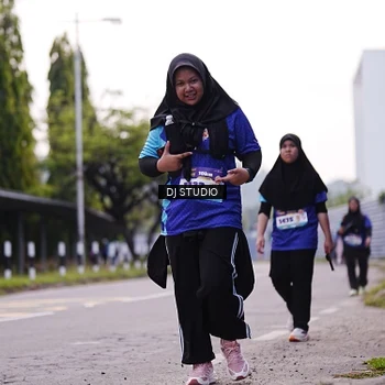 Runner Photo 8390251