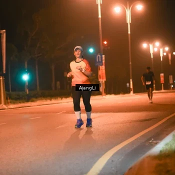 Runner Photo 8390259