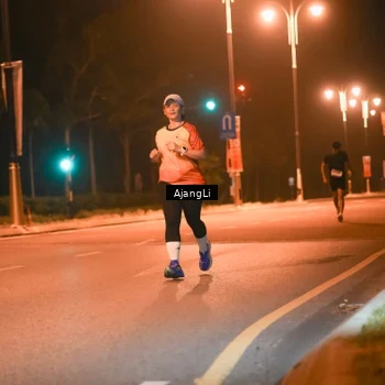 Runner Photo 8390261