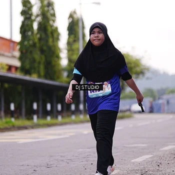 Runner Photo 8390275