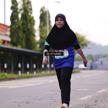 Runner Photo 8390276