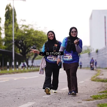Runner Photo 8390283