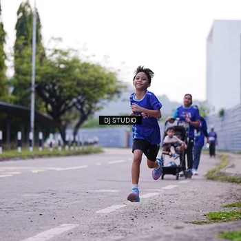 Runner Photo 8390314