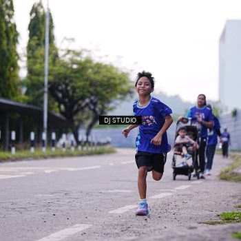 Runner Photo 8390318