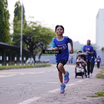 Runner Photo 8390321