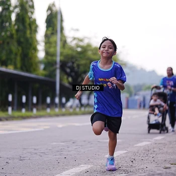 Runner Photo 8390330